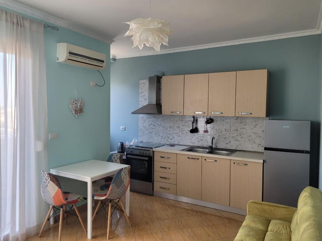 New Apartment Near The Beach Vlore Exterior photo
